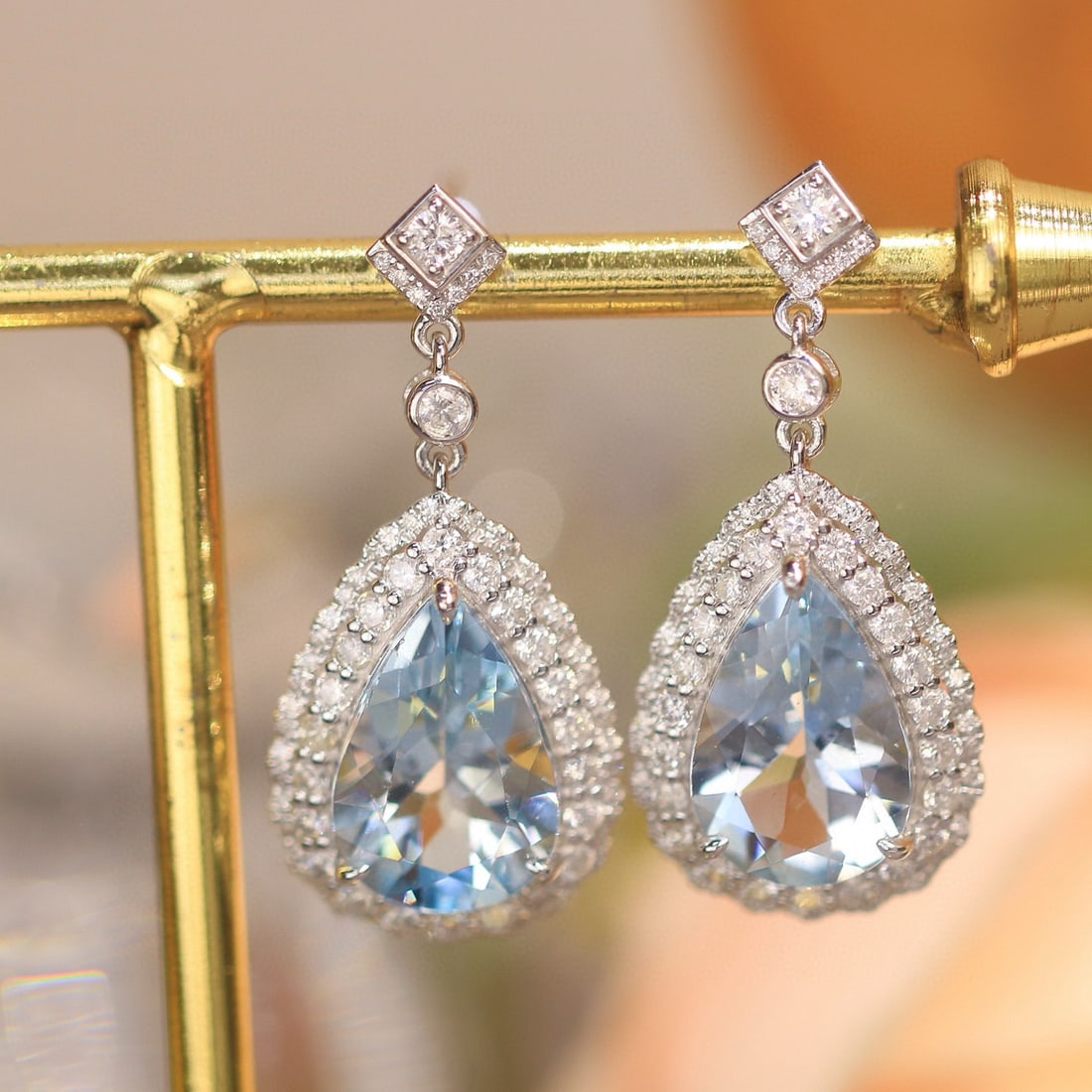 14k Gold 5.84 Ctw Natural Aquamarine & Diamond Earrings - 4