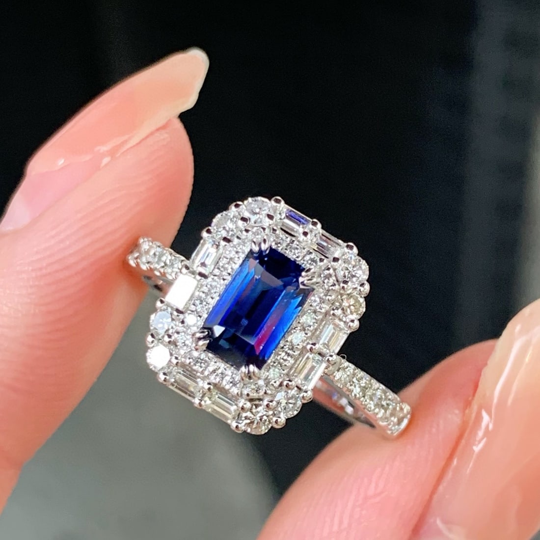 14k Gold 1.86 Ctw Natural Sapphire & Diamond Ring - 5