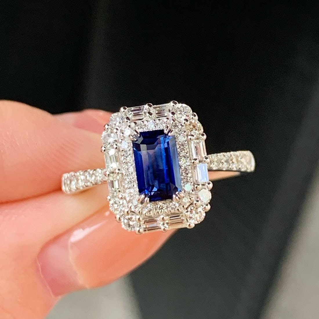 14k Gold 1.86 Ctw Natural Sapphire & Diamond Ring - 6