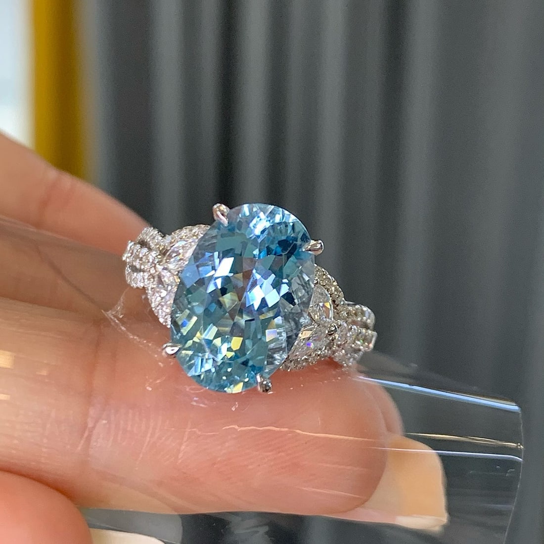 14k Gold 5.39 Ctw Natural Aquamarine & Diamond Ring - 3
