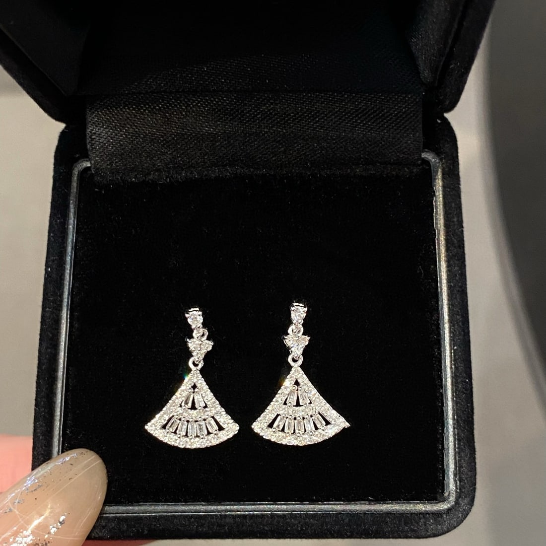 14k Gold 0.44 Ct Natural H Diamond Earrings - 8