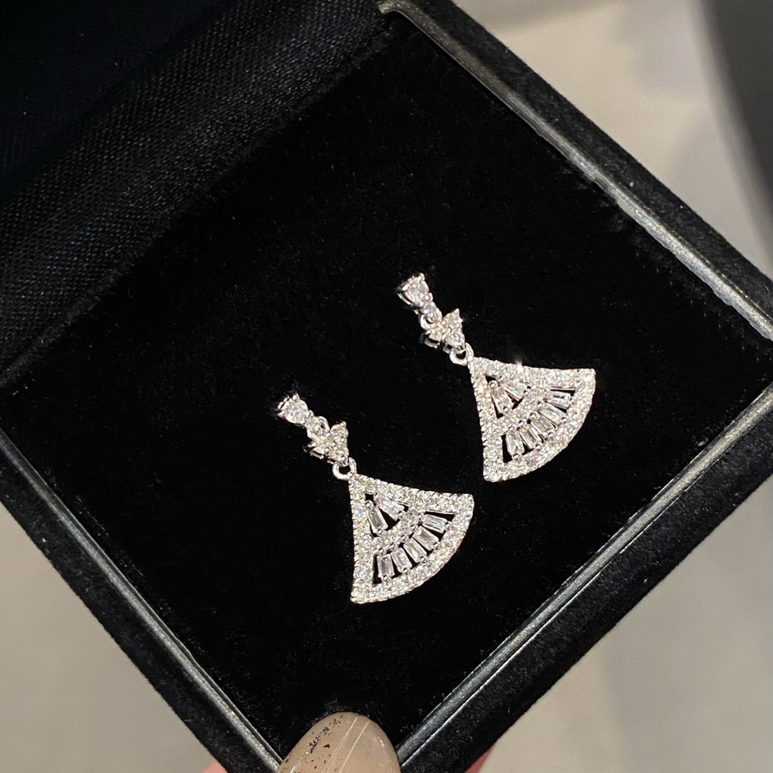 14k Gold 0.44 Ct Natural H Diamond Earrings - 9