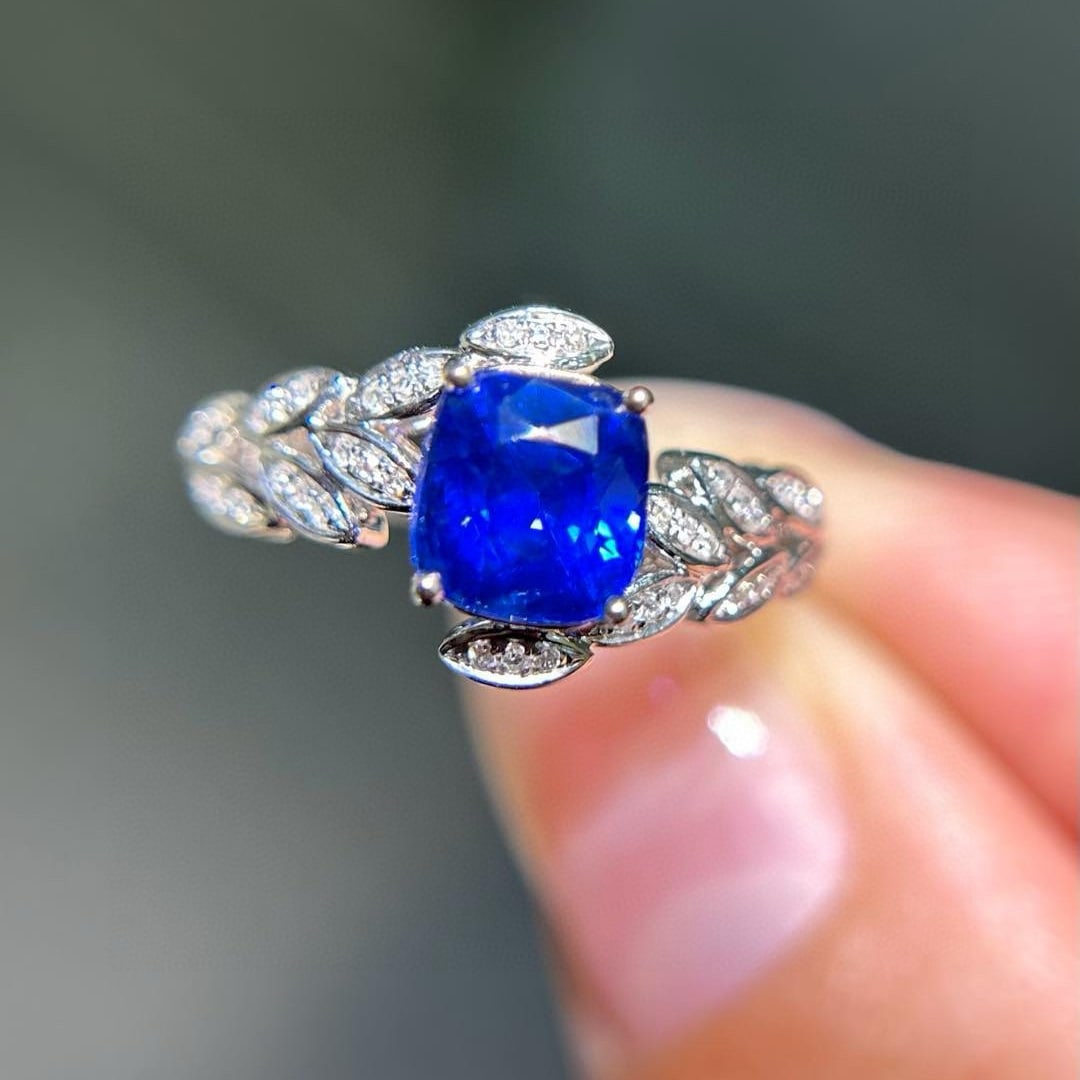 14k Gold 1.67 Ctw Natural Sapphire & Diamond Ring: Ref:230981165 / / gold content:14k gold / / ring size:7. 25us / / / / main gemstone:sapphire / / shape:cushion / / carat weight:1. 58ct / / color:royal blue / / treatment:natural / / / / adjacent