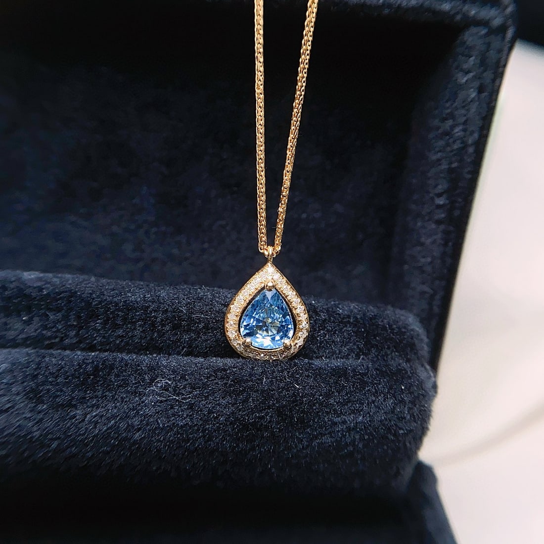 14k Gold 0.75 Ct Natural Sapphire & Diamond Necklace - 2