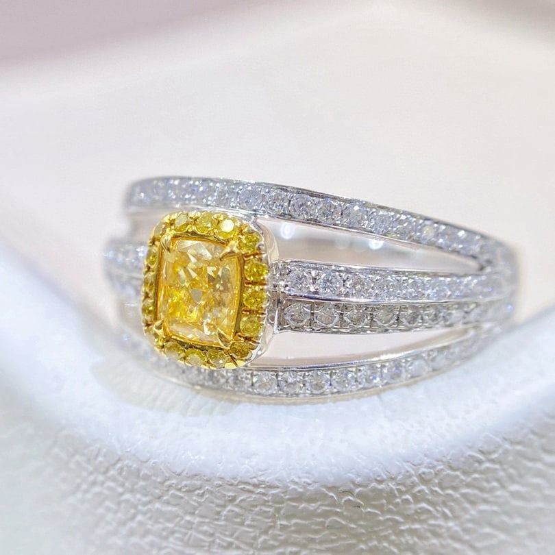 14k Gold 0.81 Ctw Natural Yellow Diamond & Diamond Ring - 2