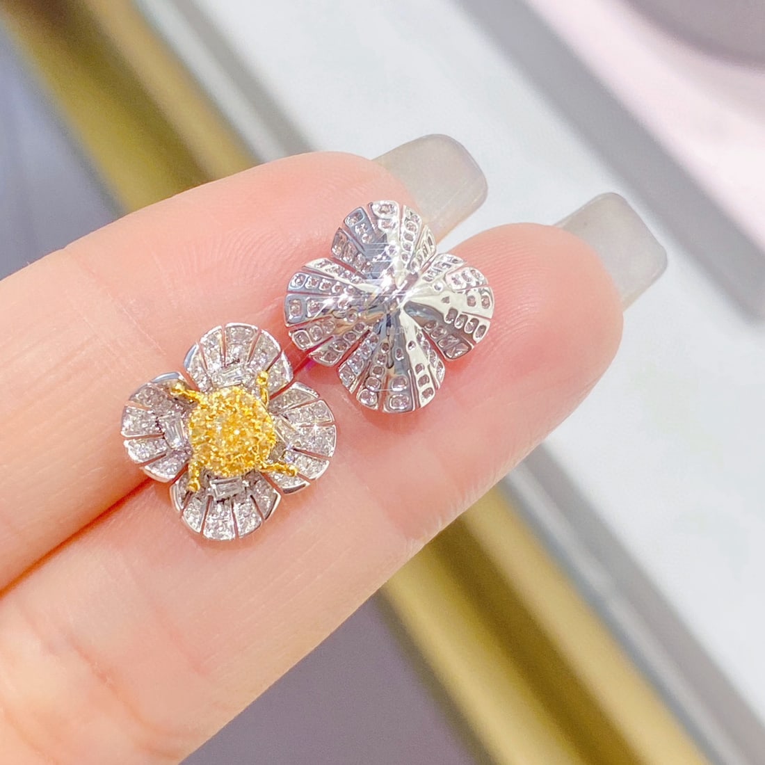 14k Gold 1.05 Ctw Natural Yellow Diamond & Diamond Earrings - 2