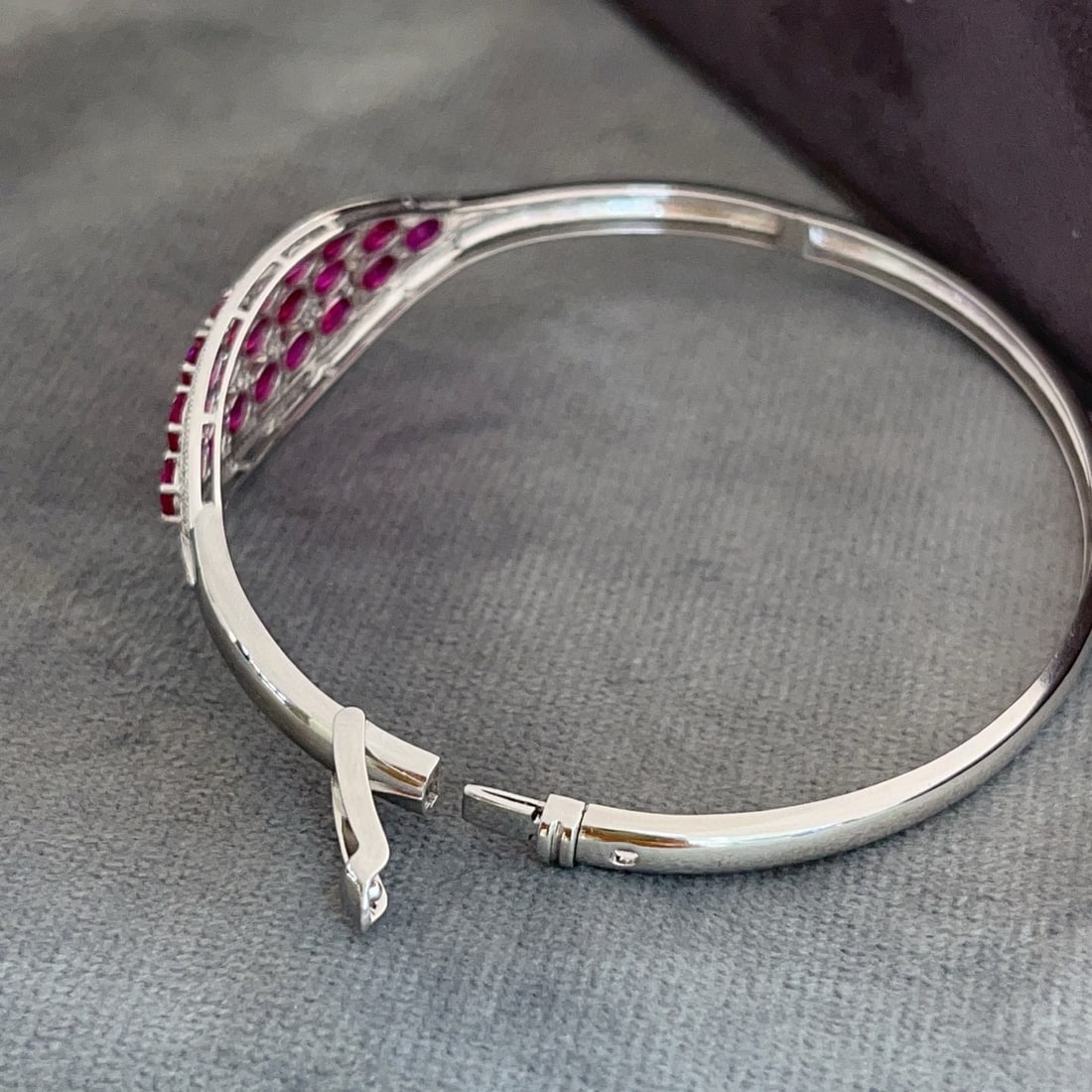 14k Gold 5.50 Ct Natural Ruby & Diamond Bangle - 2
