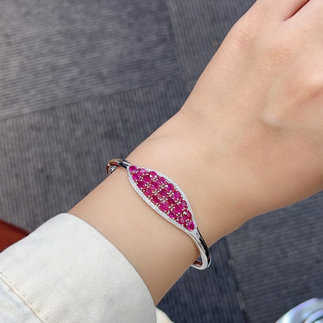 14k Gold 5.50 Ct Natural Ruby & Diamond Bangle - 3