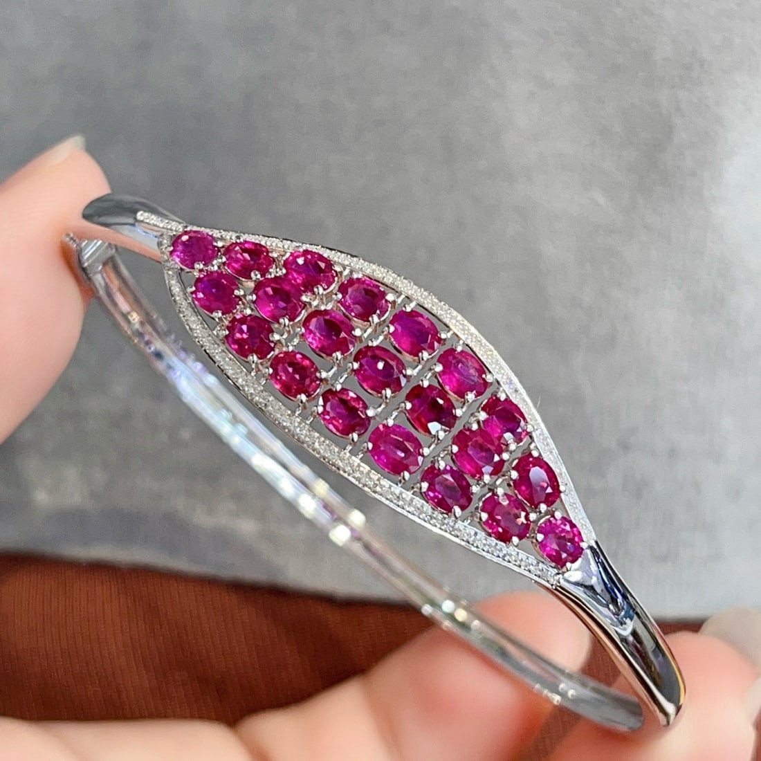 14k Gold 5.50 Ct Natural Ruby & Diamond Bangle - 5