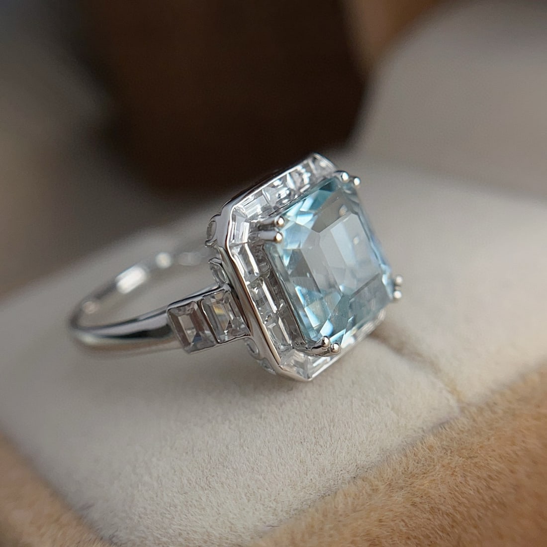 14k Gold 4.05 Ct Natural Aquamarine & Sapphire Ring - 2
