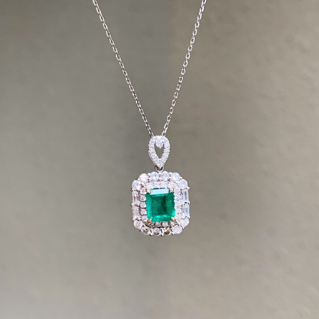 14k Gold 1.78 Ctw Natural Emerald & Diamond Pendant( Without Chain ) - 2