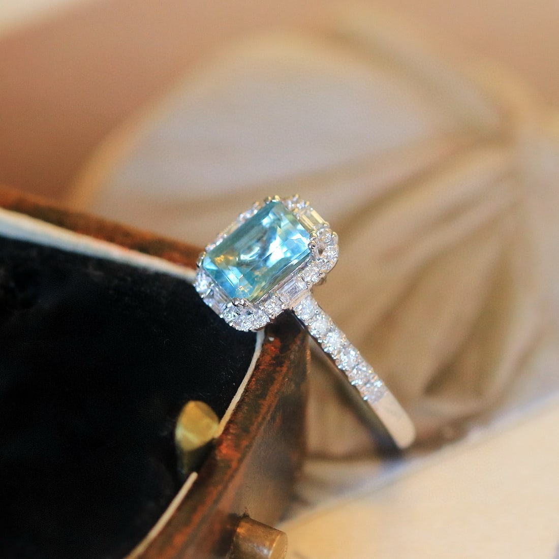 14k Gold 1.34 Ctw Natural Aquamarine & Diamond Ring - 2