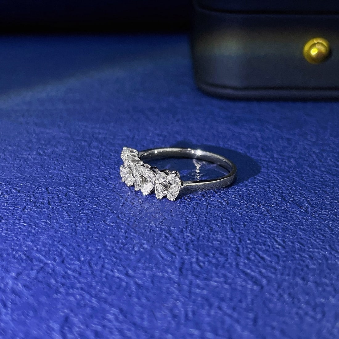 14k Gold 0.48 Ct Natural H Diamond Ring - 4