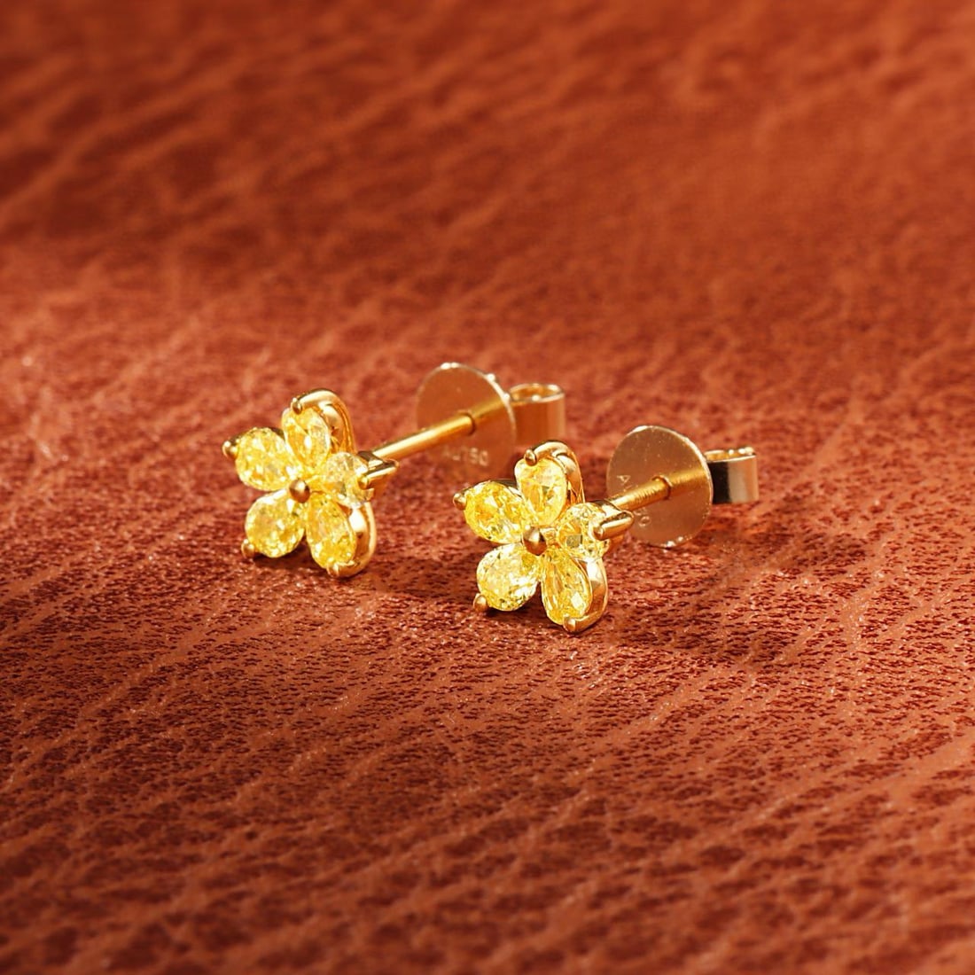 14k Gold 0.56 Ct Natural Yellow Diamond Earrings - 2
