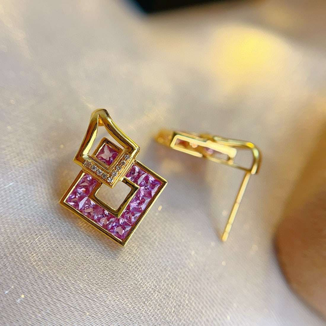 14k Gold 2.50 Ct Natural Padparadscha Sapphire & Diamond Earrings - 5