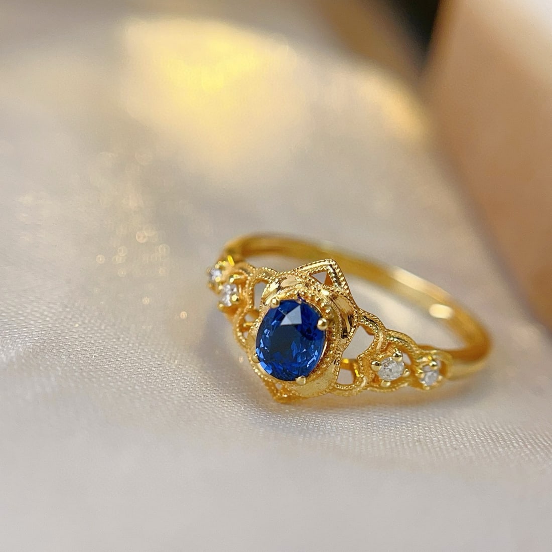 14k Gold 0.58 Ct Natural Sapphire & Diamond Ring - 3