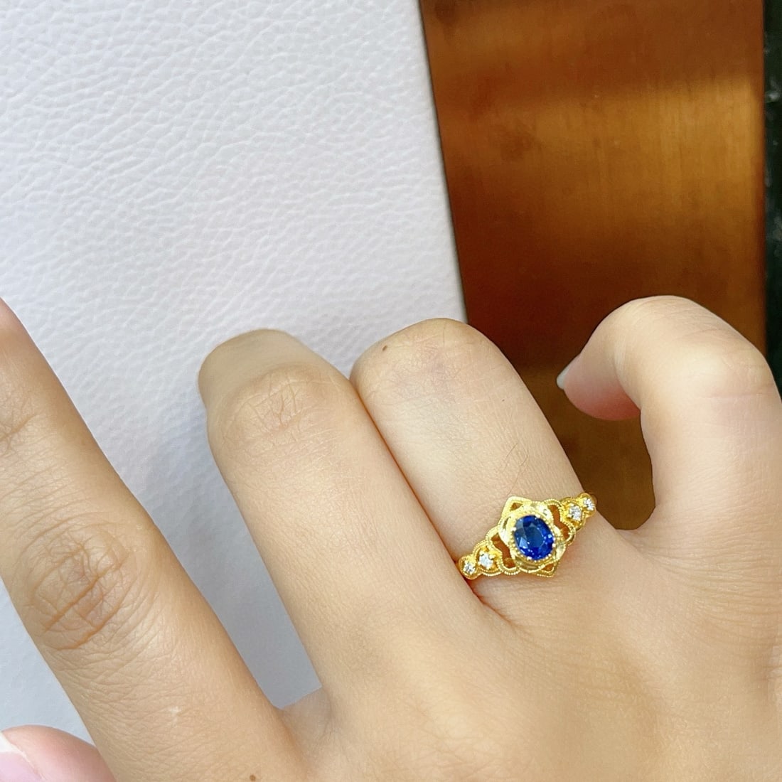 14k Gold 0.58 Ct Natural Sapphire & Diamond Ring - 6