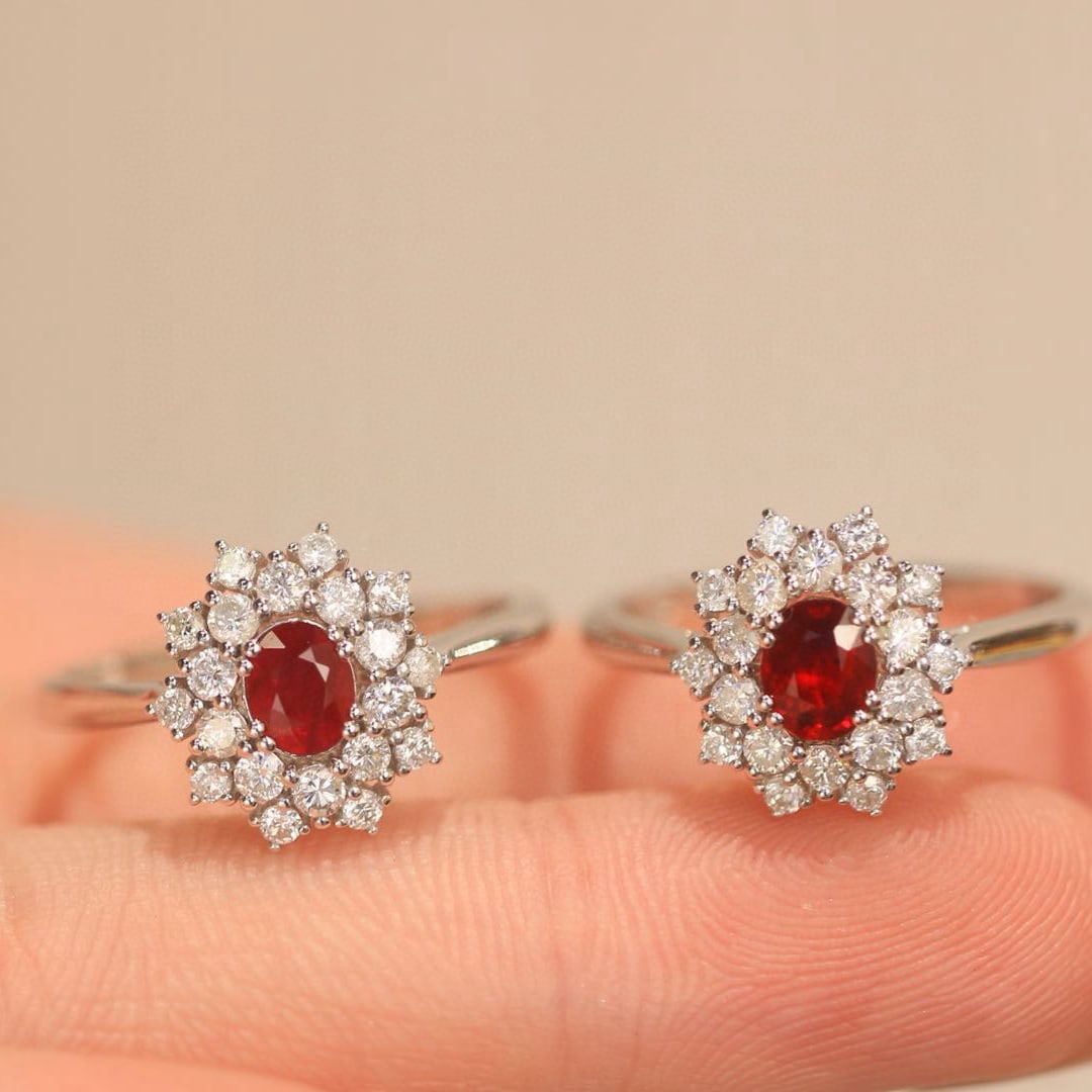 14k Gold 0.93 Ctw Natural Ruby & Diamond Ring - 4