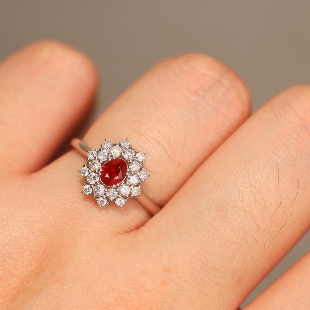 14k Gold 0.93 Ctw Natural Ruby & Diamond Ring - 5