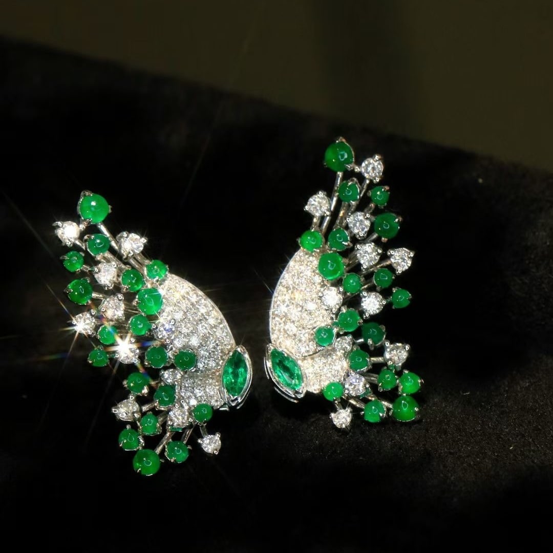 14k Gold 2.12 Ctw Vivid Green Natural Emerald & Diamond Earrings: Ref:230982019 / / gold content:14k gold / / main gemstone:emerald / / shape:multiply / / carat weight:1. 36ct / / color:vivid green / / treatment:natural / / / / adjacent gemstone 2 : diamond / /