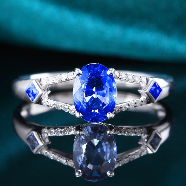 14k Gold 1.21 Ctw Natural Sapphire & Sapphire Ring: Ref:230982024 / / gold content:14k gold / / ring size:7. 25us / / / / main gemstone:sapphire / / shape:oval / / carat weight:1. 12ct / / color:blue / / treatment:natural / / / / adjacent gemstone 2 :