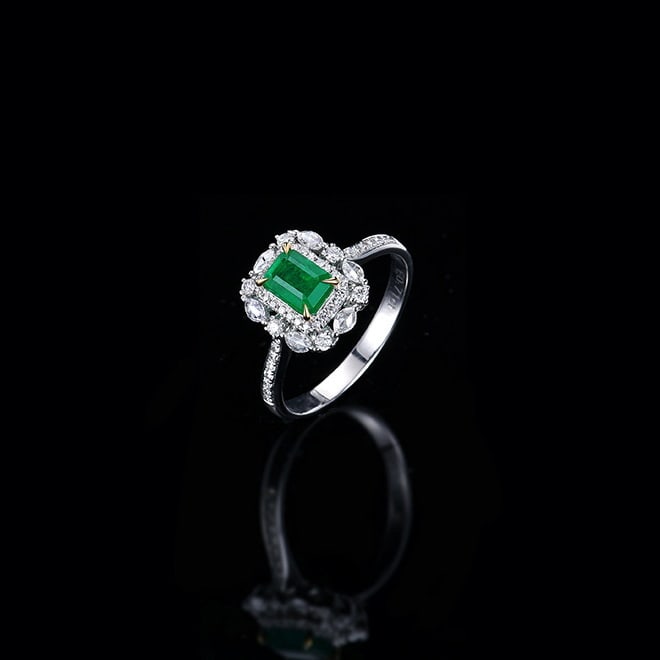 14k Gold 1.08 Ctw Vivid Green Natural Emerald & Diamond Ring - 4