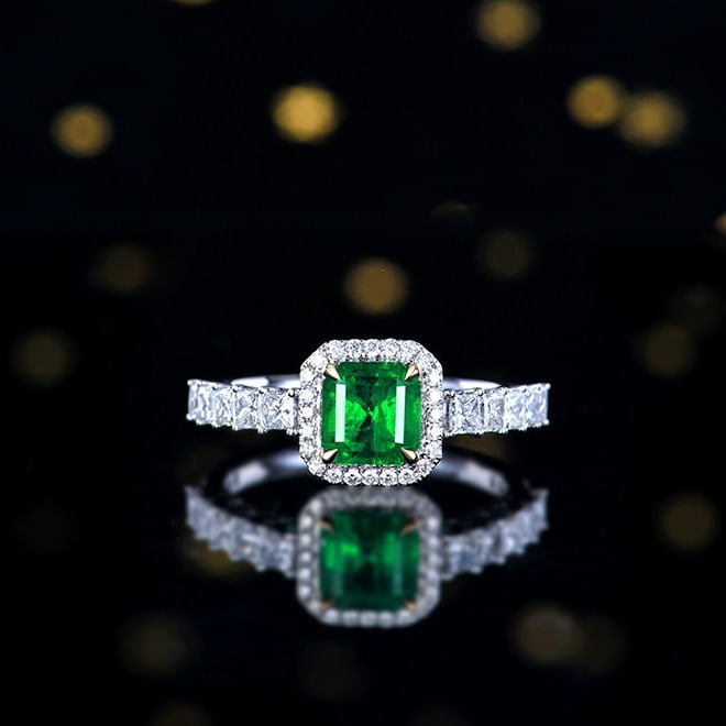 14k Gold 2.18 Ctw Vivid Green Natural Emerald & Diamond Ring: Ref:230982084 / / gold content:14k gold / / ring size:7. 25us / / / / main gemstone:emerald / / shape:octagonal / / carat weight:1. 21ct / / color:vivid green / / treatment:natural / / / / adjacent ge