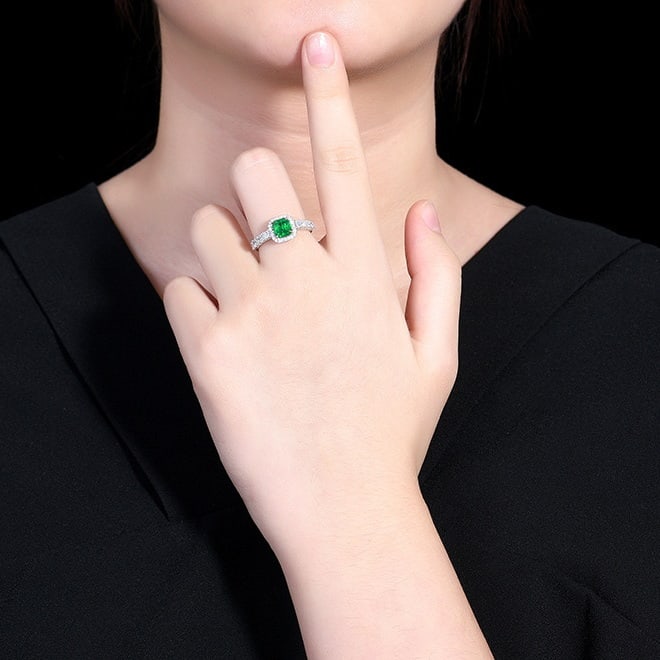 14k Gold 2.18 Ctw Vivid Green Natural Emerald & Diamond Ring - 2