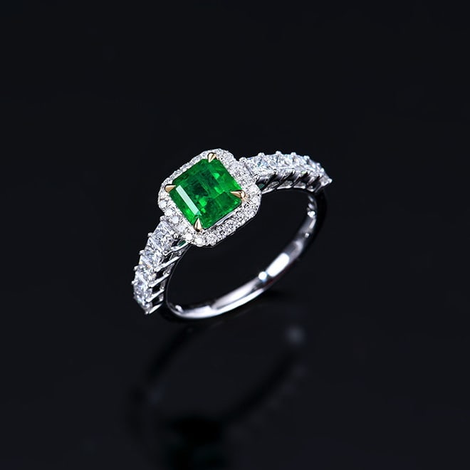 14k Gold 2.18 Ctw Vivid Green Natural Emerald & Diamond Ring - 3