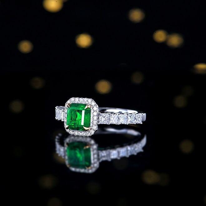 14k Gold 2.18 Ctw Vivid Green Natural Emerald & Diamond Ring - 5