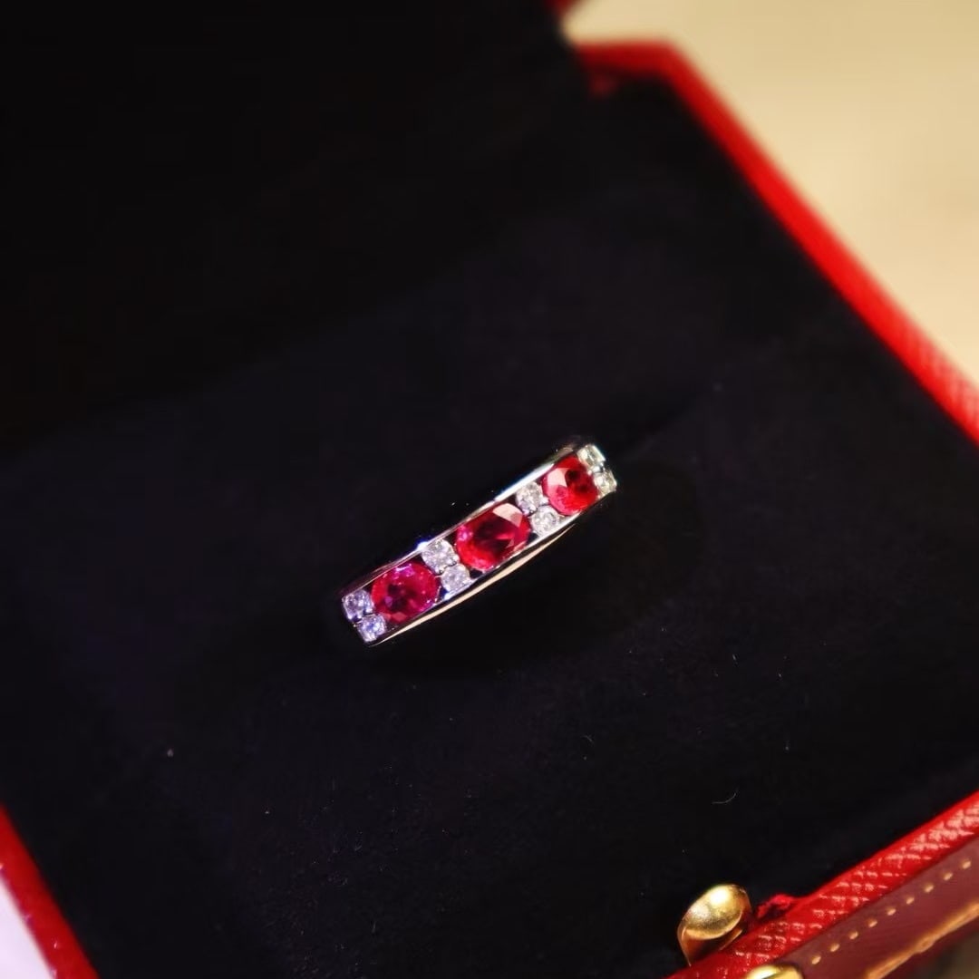 14k Gold 1.2 Ctw Natural Ruby & Diamond Ring - 2