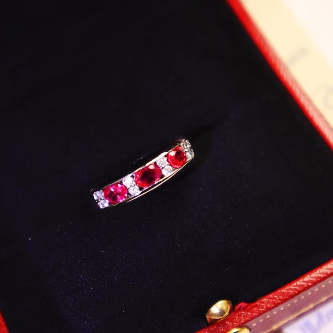 14k Gold 1.2 Ctw Natural Ruby & Diamond Ring - 4