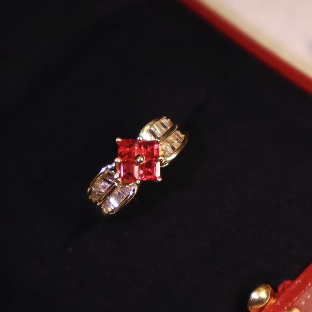 14k Gold 1.48 Ctw Natural Ruby & Diamond Ring: Ref:230982110 / / gold content:14k gold / / ring size:7. 25us / / / / main gemstone:ruby / / shape:square / / carat weight:1. 05ct / / color:red / / treatment:natural / / / / adjacent gemstone 2 :