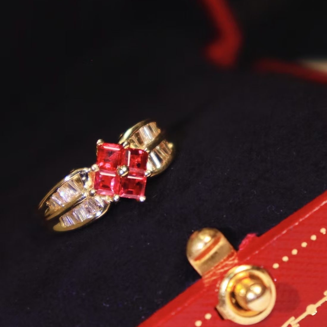 14k Gold 1.48 Ctw Natural Ruby & Diamond Ring - 2