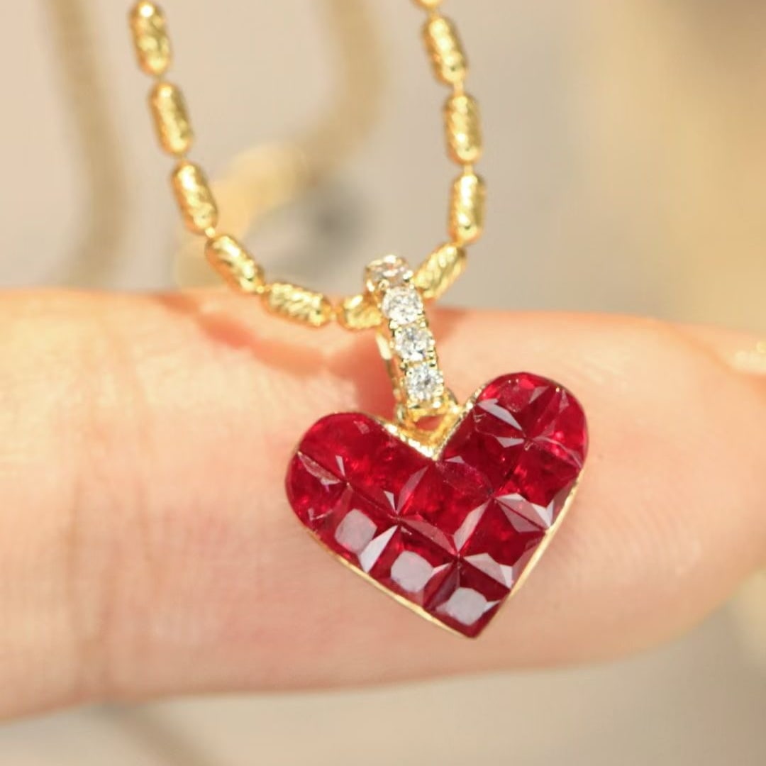 14k Gold 0.96 Ctw Natural Ruby & Diamond Pendant( Without Chain ): Ref:230982121 / / gold content:14k gold / / main gemstone:ruby / / shape:princess / / carat weight:0. 92ct / / color:red / / treatment:natural / / / / adjacent gemstone 2 : diamond / / shape:round /