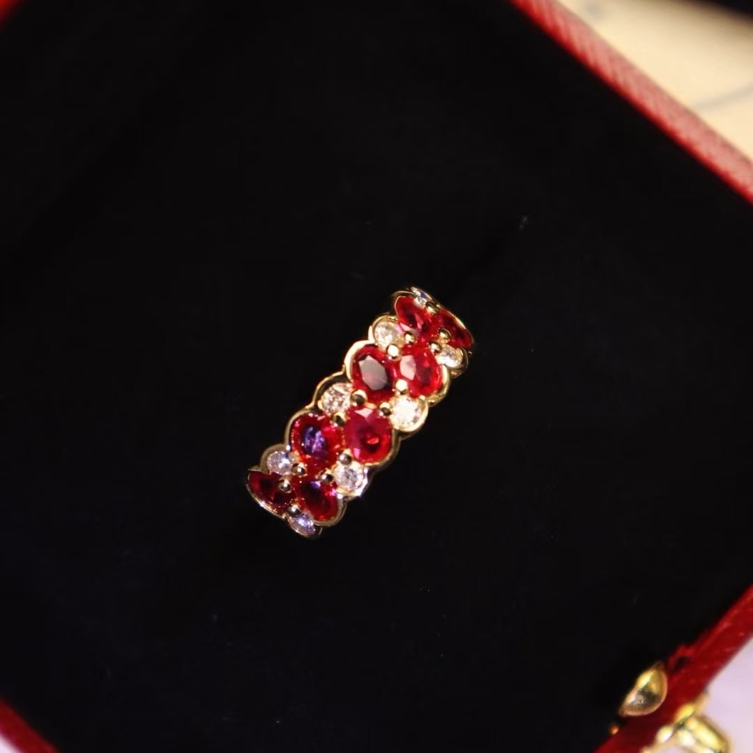 14k Gold 2.27 Ctw Natural Ruby & Diamond Ring: Ref:230982122 / / gold content:14k gold / / ring size:7. 25us / / / / main gemstone:ruby / / shape:oval / / carat weight:1. 88ct / / color:pigeonblood red / / treatment:natural / / / / adjacent