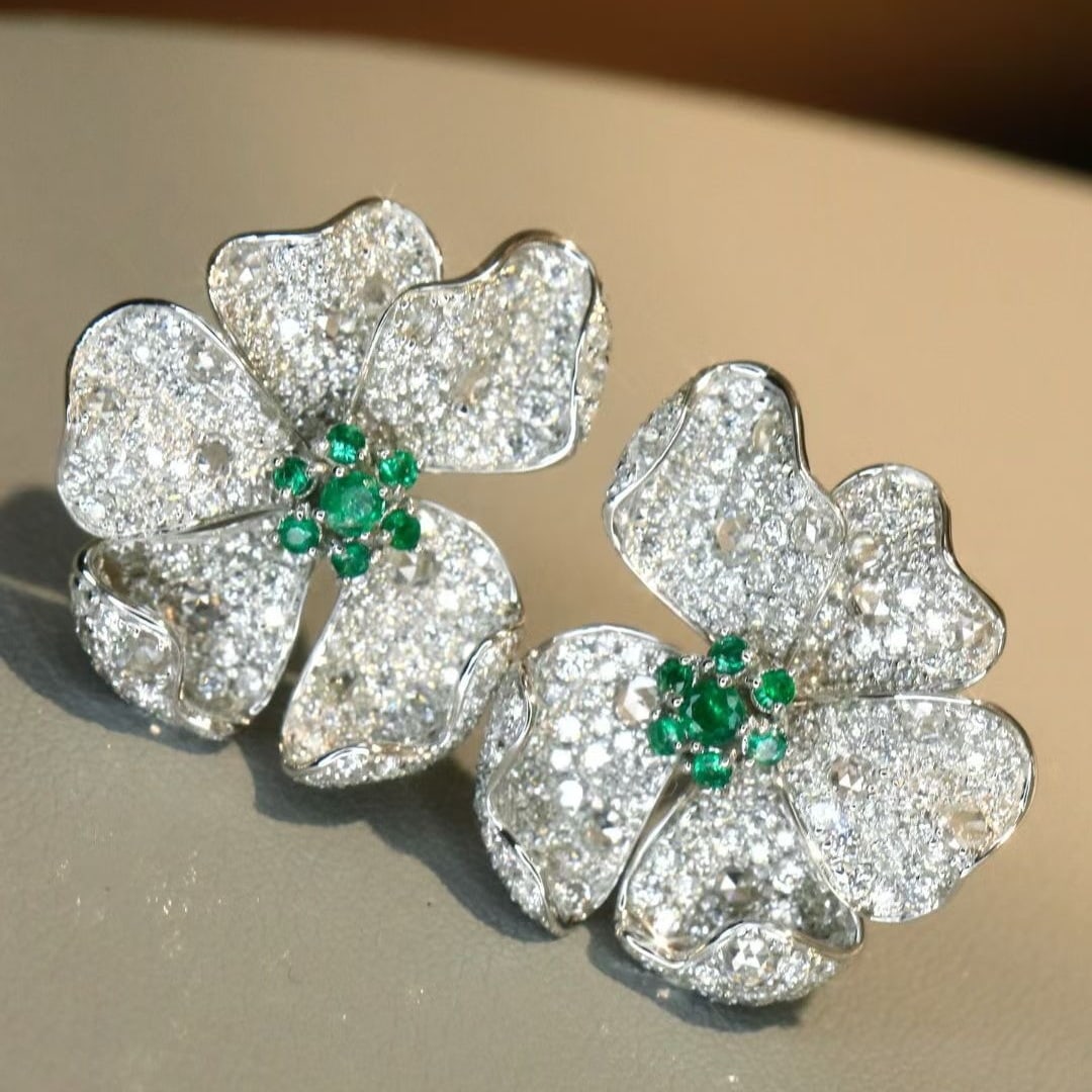 14k Gold 1.78 Ctw Vivid Green Natural Emerald & Diamond & Flowers Earrings - 3