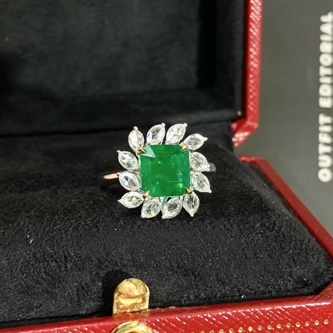 14k Gold 2.69 Ctw Vivid Green Natural Emerald & Diamond Ring: Ref:230982162 / / gold content:14k gold / / ring size:7. 25us / / / / main gemstone:emerald / / shape:octagonal / / carat weight:2. 01ct / / color:vivid green / / treatment:natural / / / / adjacent