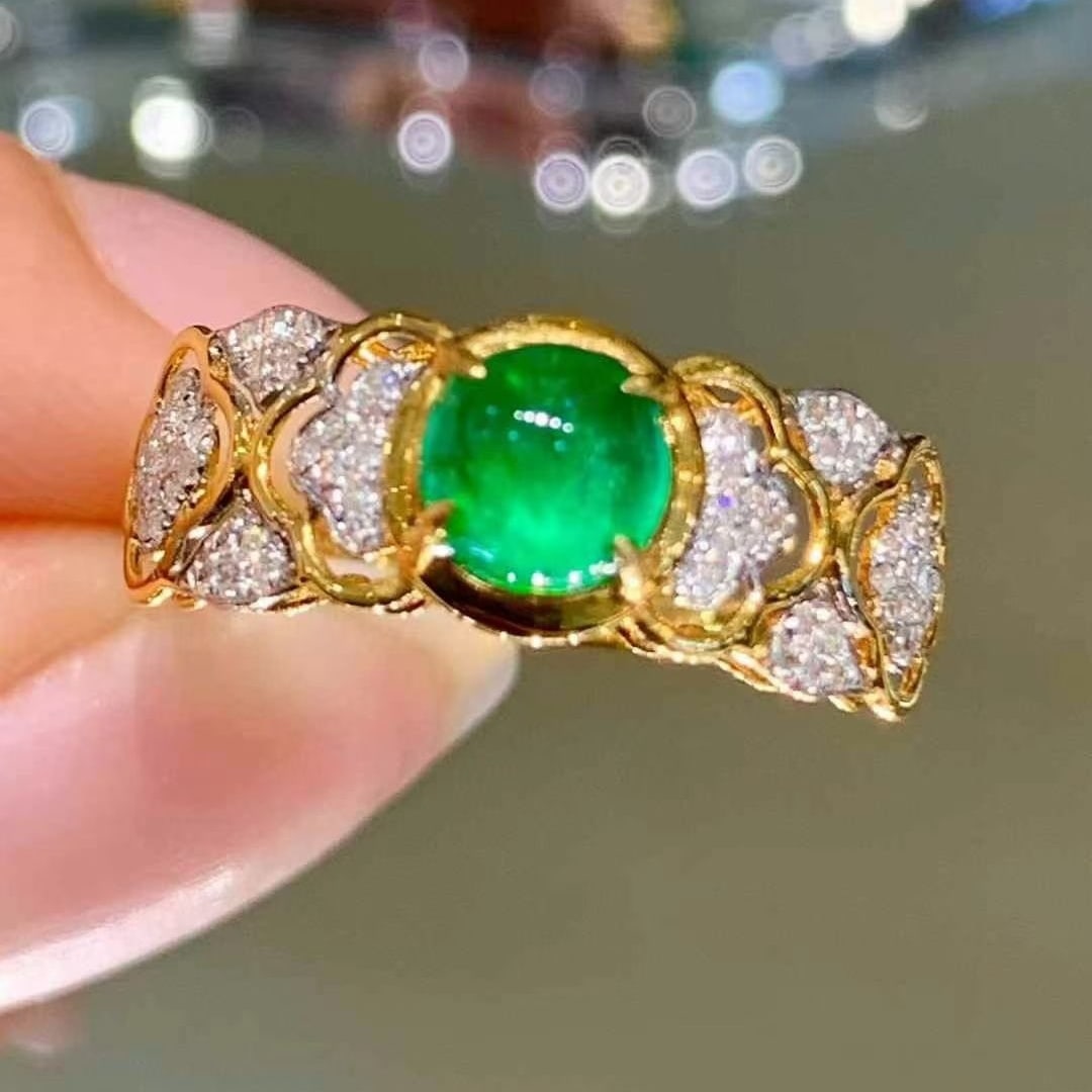 14k Gold 1.1 Ct Vivid Green Natural Emerald & Diamond Ring - 4