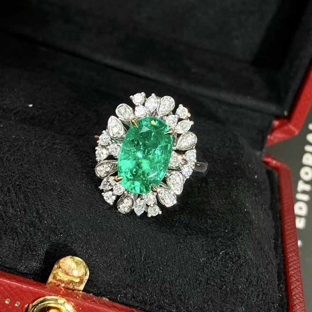 14k Gold 3.35 Ctw Natural Emerald & Diamond Ring - 2