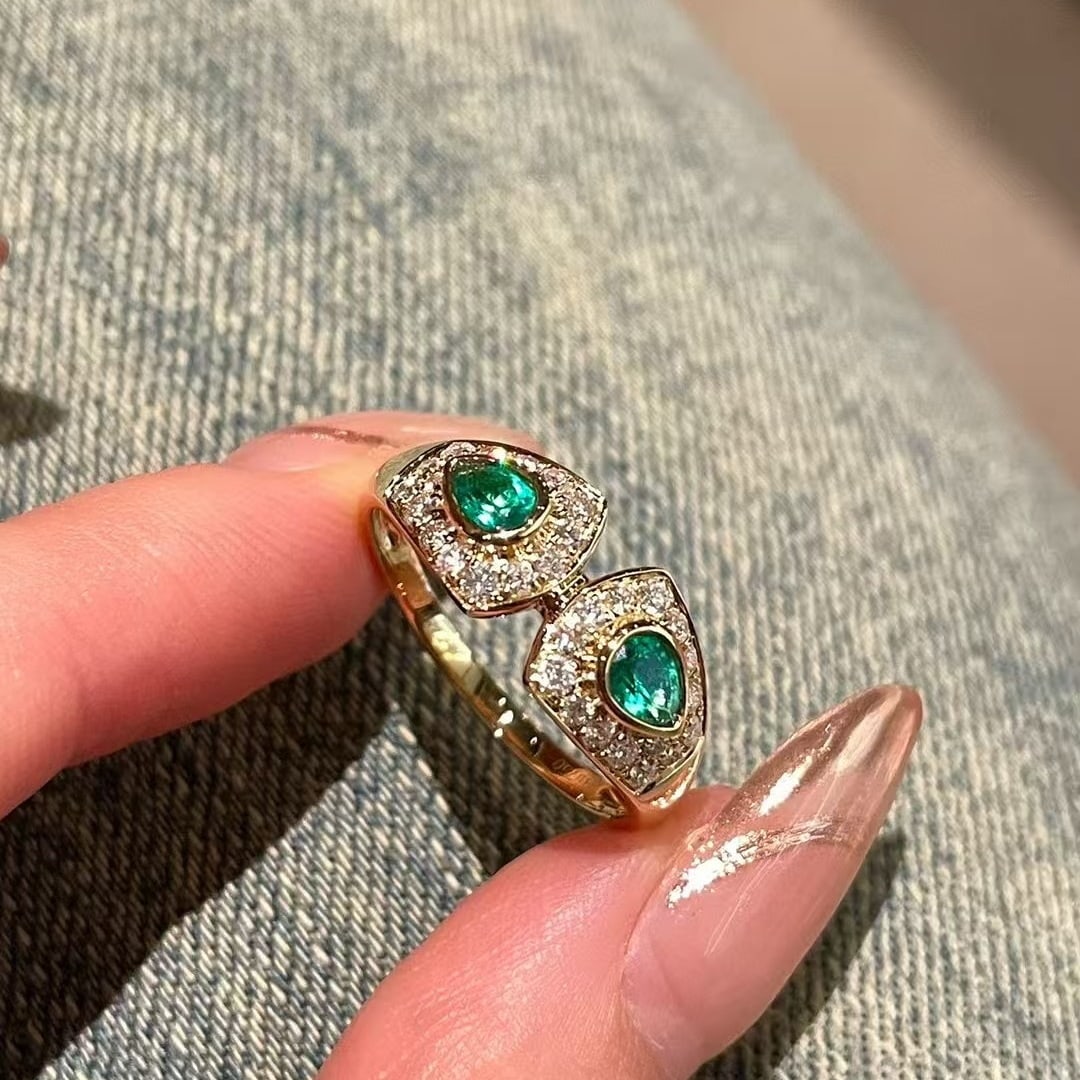 14k Gold 0.3 Ct Natural Emerald & Diamond Ring: Ref:230982211 / / gold content:14k gold / / ring size:7. 25us / / / / main gemstone:emerald / / shape:pear / / carat weight:0. 3ct / / color:green / / treatment:natural / / / / adjacent gemstone 2 :