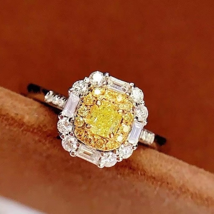 14k Gold 0.29 Ct Natural Yellow Diamond & Diamond Ring - 3