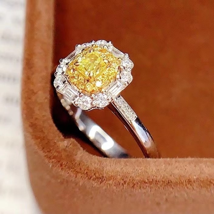 14k Gold 0.29 Ct Natural Yellow Diamond & Diamond Ring - 4