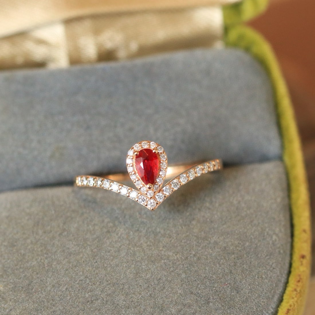 14k Gold 0.52 Ctw Natural Ruby & Diamond Ring - 3