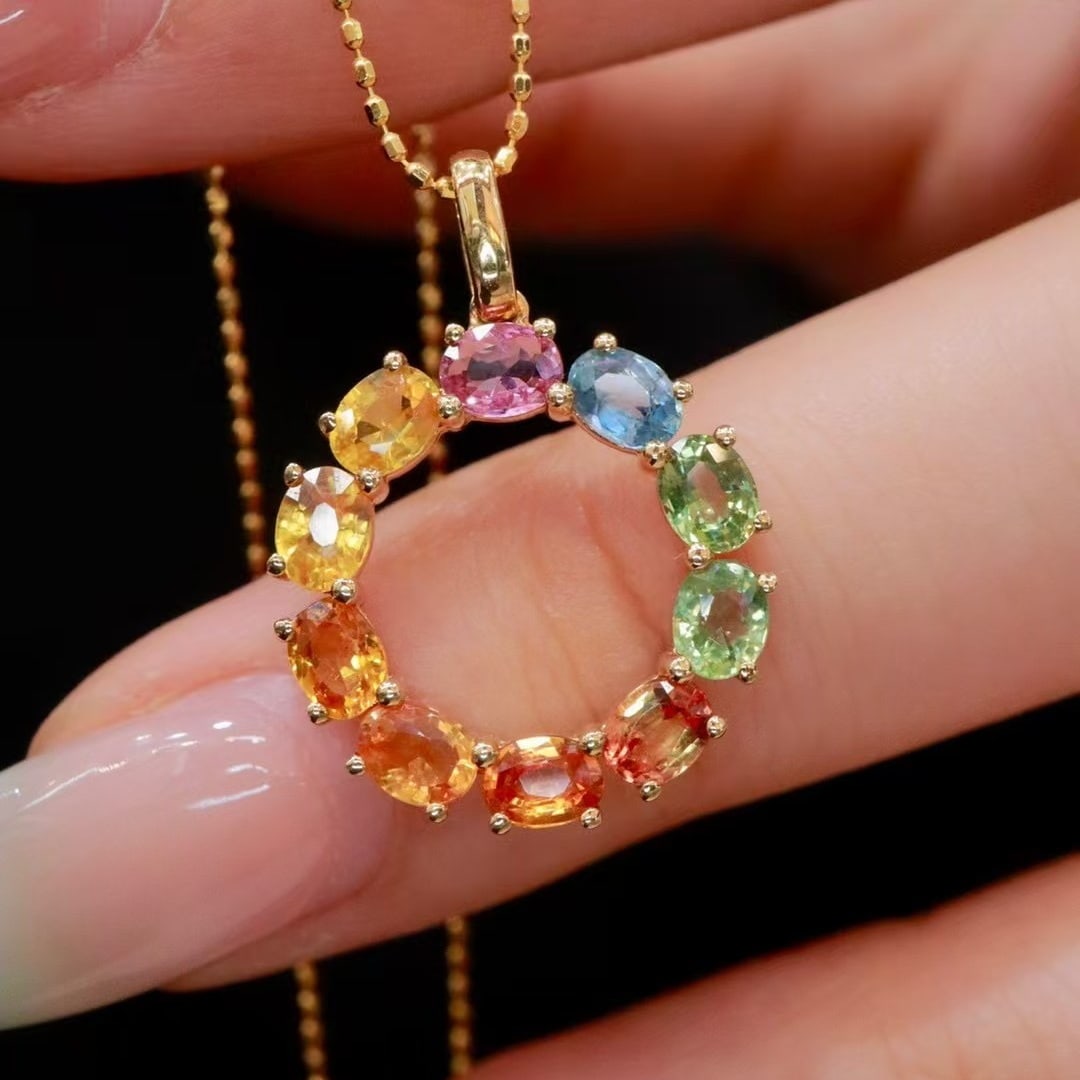 14k Gold 2.6 Ct Natural Sapphire Necklace: Ref:230982247 / / gold content:14k gold / / main gemstone:sapphire / / shape:oval / / carat weight:2. 6ct / / color:color / / treatment:natural / / High Estimate: 3300 Low Estimate: 2200 Condition: