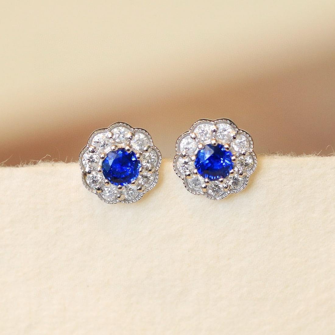 14k Gold 0.98 Ctw Natural Sapphire & Diamond Earrings - 4