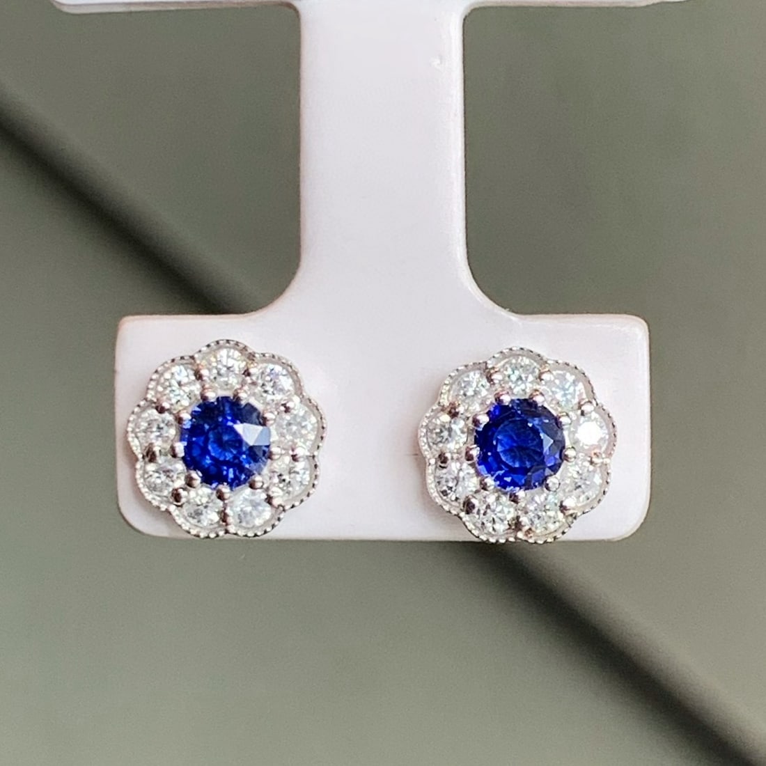 14k Gold 0.98 Ctw Natural Sapphire & Diamond Earrings - 6