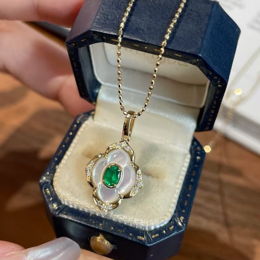 14k Gold 0.15 Ct Natural Emerald & Diamond Pendant( Without Chain ) - 3