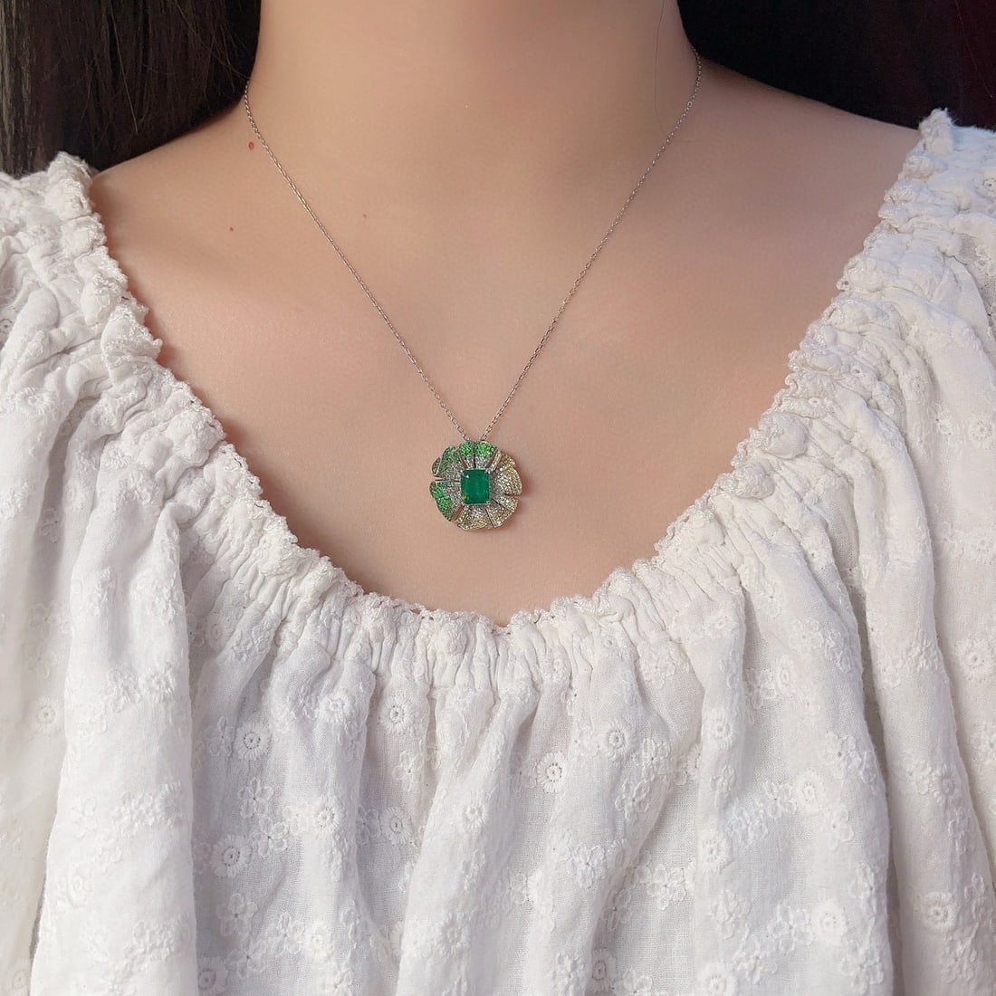 14k Gold 1.80 Ctw Natural Emerald & Diamond Pendant( Without Chain ) - 7