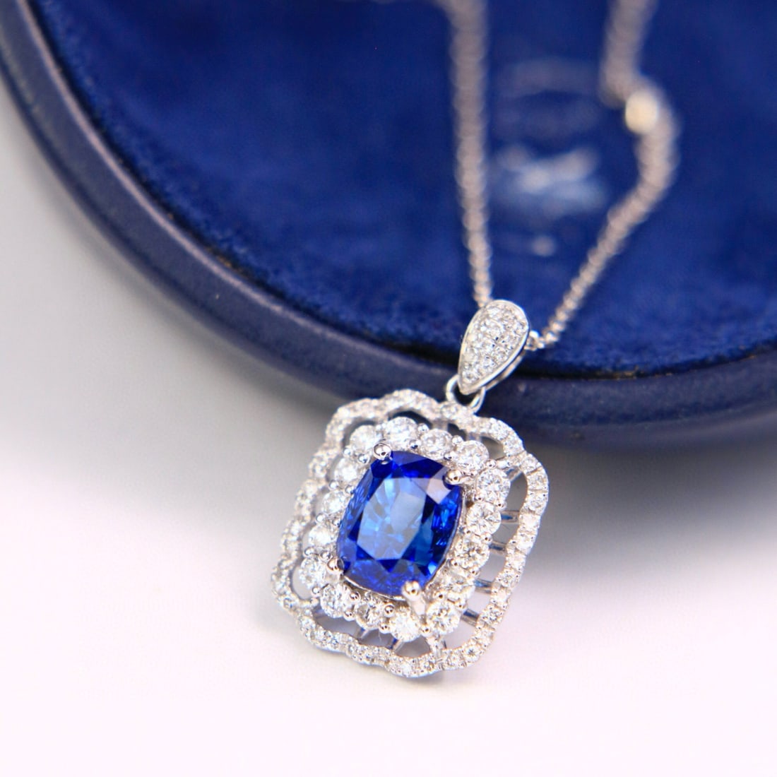 14k Gold 2.14 Ctw Natural Sapphire & Diamond Pendant( Without Chain ): Ref:230982271 / / gold content:14k gold / / main gemstone:sapphire / / shape:cushion / / carat weight:1. 7ct / / color:blue / / treatment:natural / / / / adjacent gemstone 2 : diamond / / shape:round